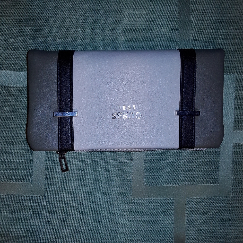 Guess Wallet